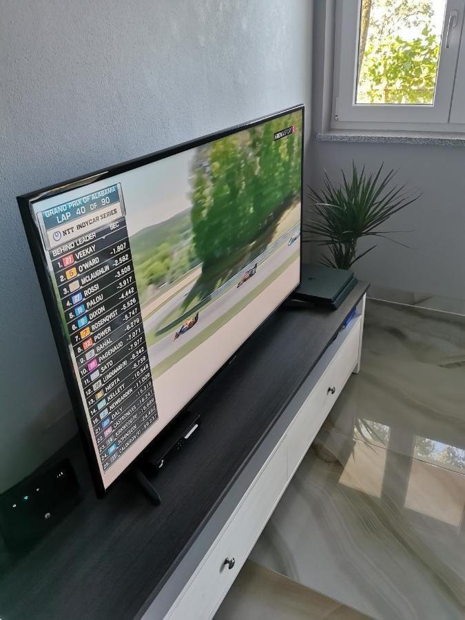 Apartment Luki بوفايل المظهر الخارجي الصورة