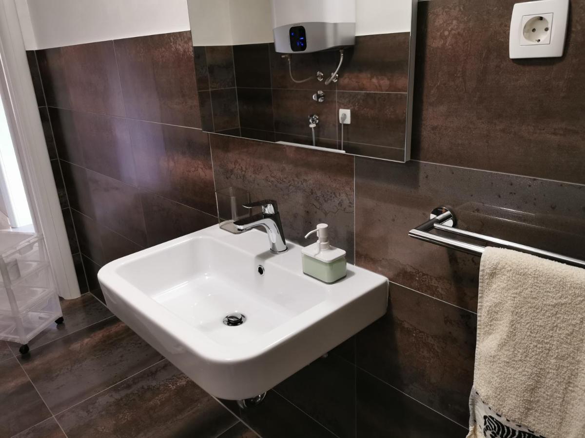 Apartment Luki بوفايل المظهر الخارجي الصورة