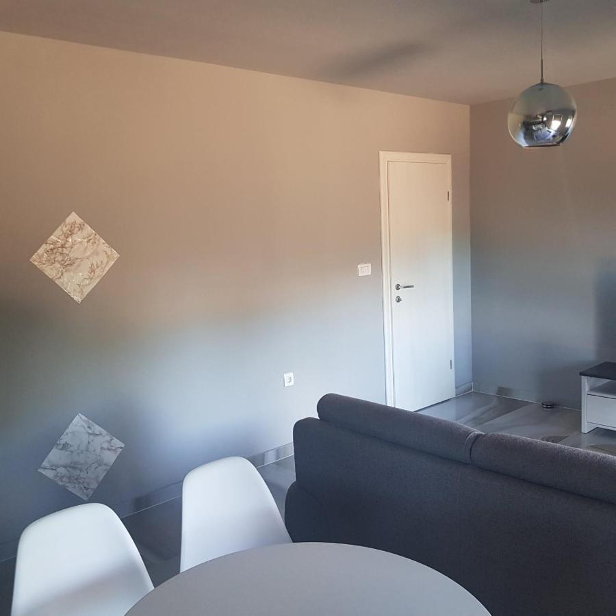 Apartment Luki بوفايل المظهر الخارجي الصورة