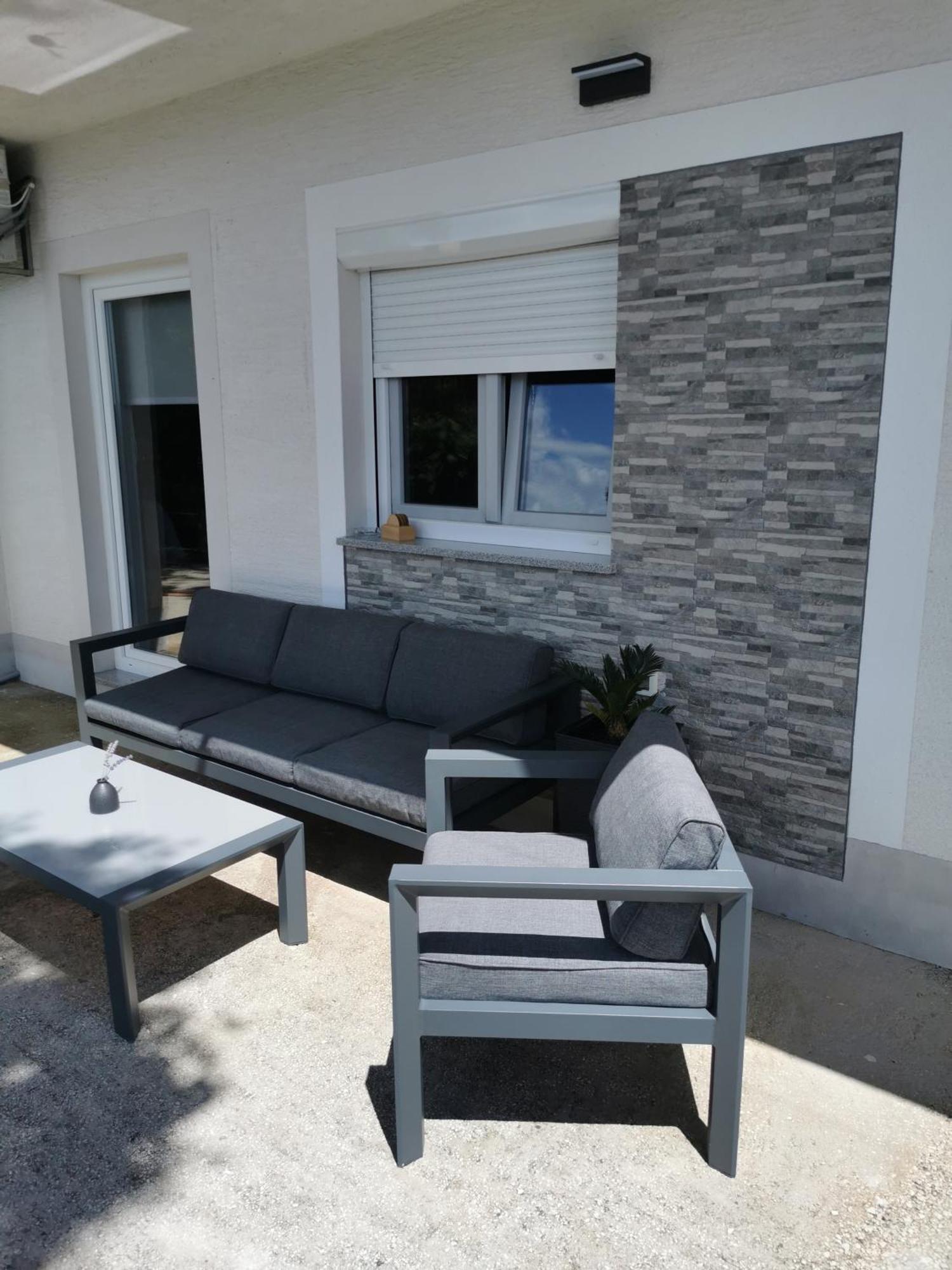 Apartment Luki بوفايل المظهر الخارجي الصورة